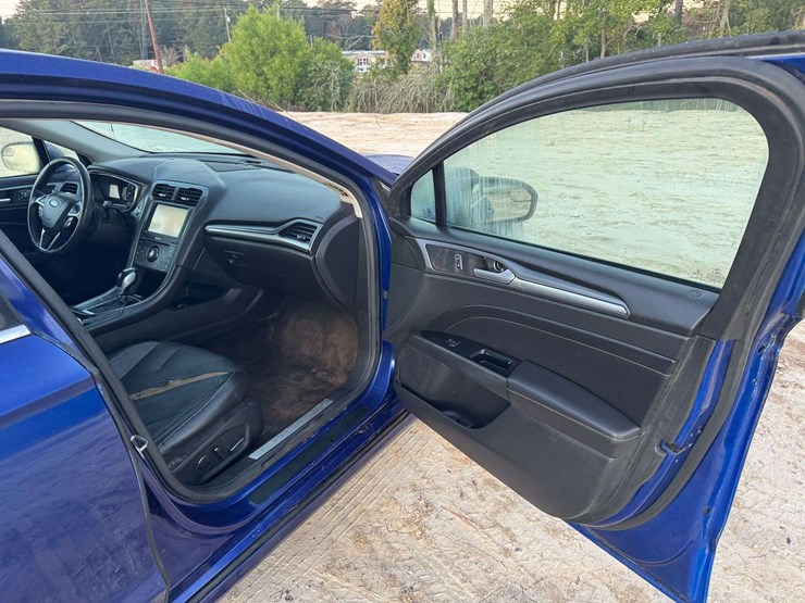 2015-ford-fusion-titanium-4dr-sedan---188,983-miles-image-16