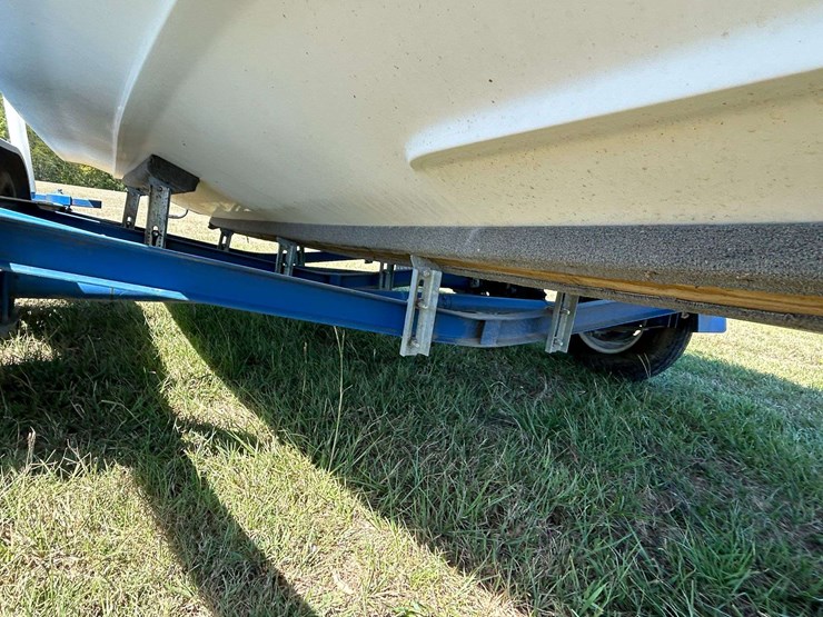 1998-cobalt-200-ski-boat-w/-trailer-(inop)-(no-motor)-image-33