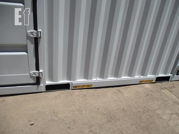 40'-high-cube-shipping-container-image-9