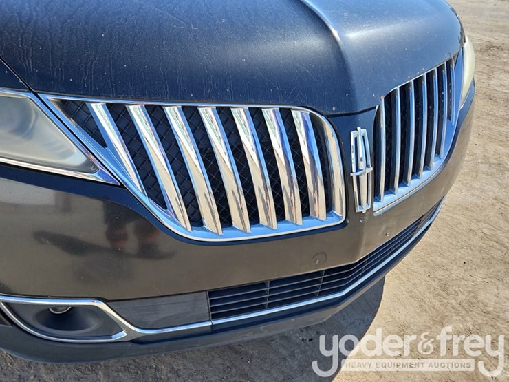 2011-lincoln-mkx-image-41