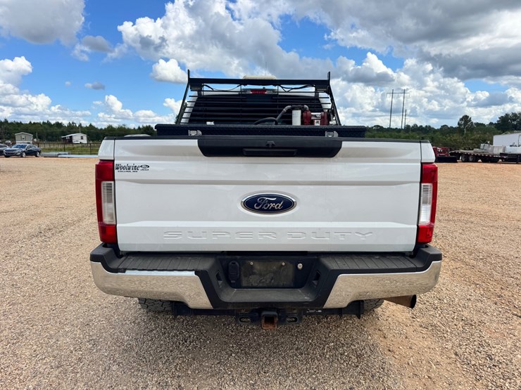 2019-ford-f250-xl-image-4