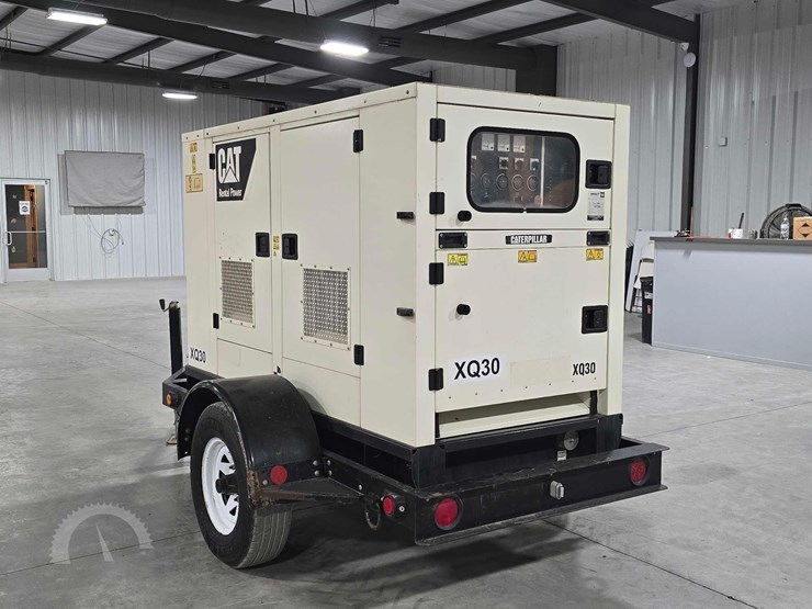 2015-caterpillar-xq30-image-2