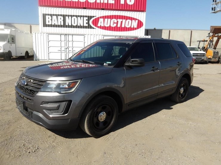 2018-ford-explorer-image-1