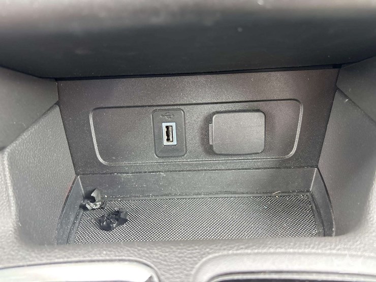 2017-ford-escape-image-18