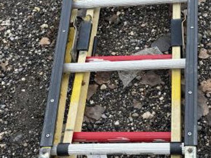 #81-•-bauer-7'/14'-fiberglass-combination-ladder-image-6