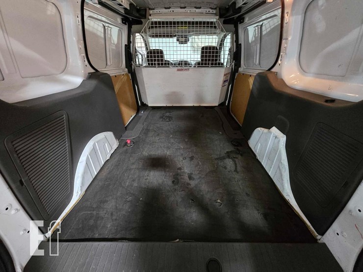 2022-ford-transit-connect-image-15