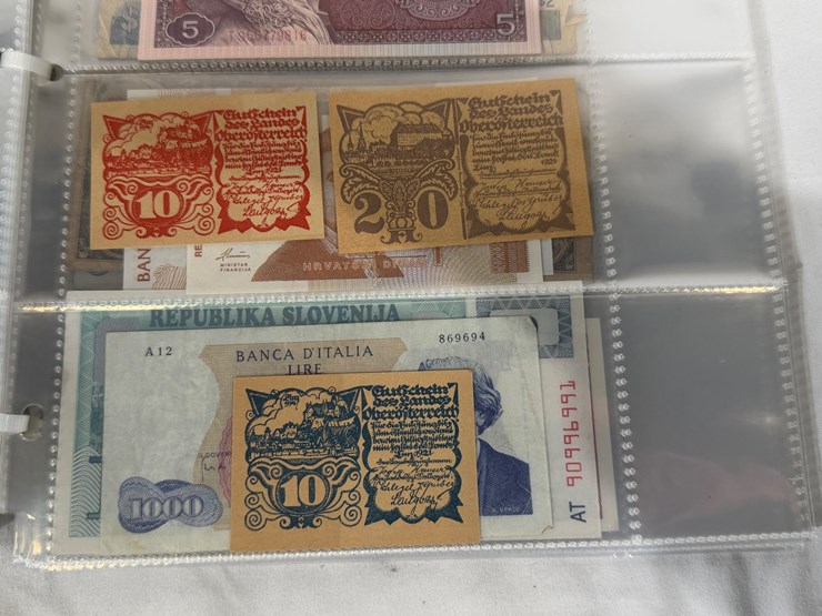 #40307-•-foreign-currency-bank-notes-image-119