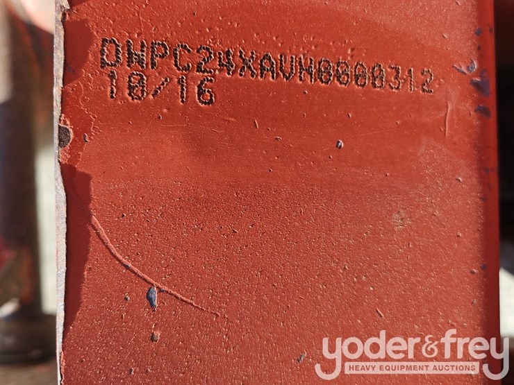 2016-ditch-witch-c24x-image-17