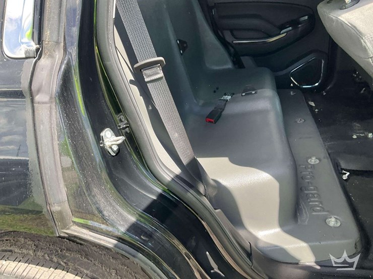 2018-chevrolet-tahoe-image-23