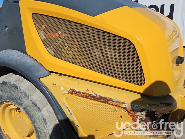 2019-deere-204l-image-20