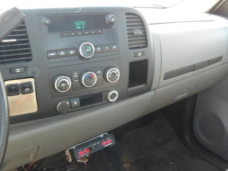 2009-chevrolet-silverado-pickup-truck-image-15