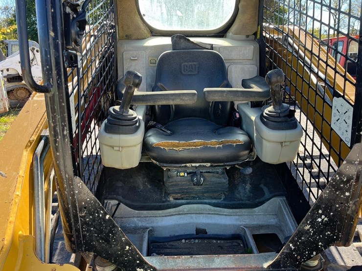 2013-caterpillar-289c2-image-14