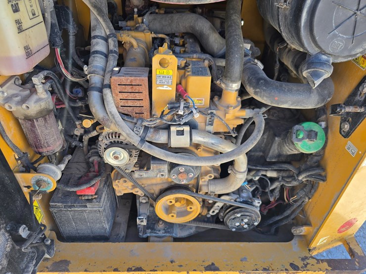 2016-caterpillar-289d-image-29