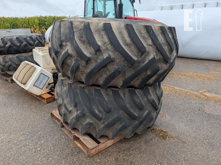 30.5-32-tires-image-1