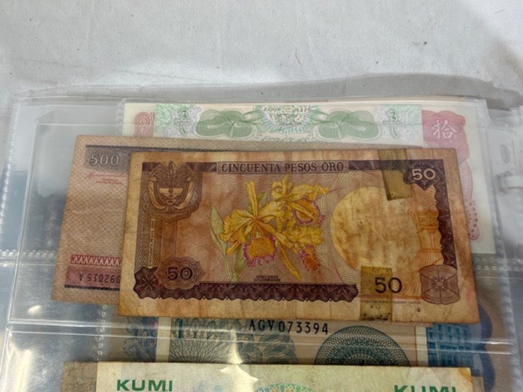 #40310-•-foreign-currency-bank-notes-image-87