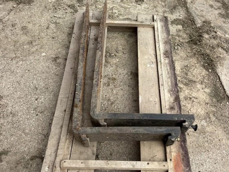 pallet-forks-image-2