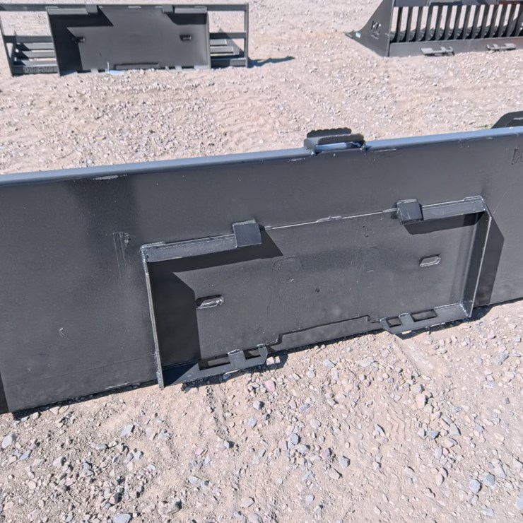 #3076 • NEW Skid Steer Quick Attach 84 Inch Jumbo Bucket