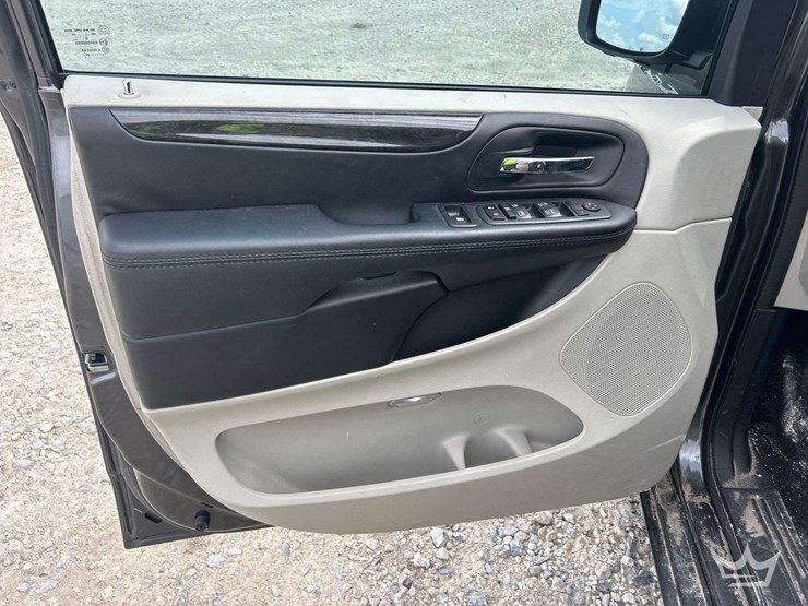 2020-dodge-grand-caravan-image-11
