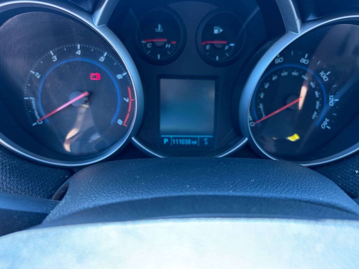 2012-chevrolet-cruz-4-door-sedan-(111,038-miles)-image-25