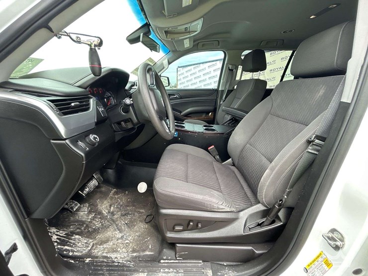 2016-chevrolet-tahoe-image-12
