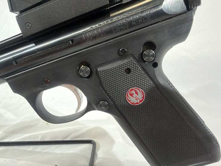 #30-•-ruger-22/45-mark-iii-pistol-image-20