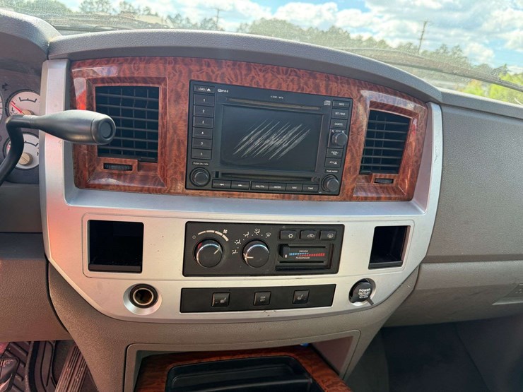 2007-dodge-1500-image-11