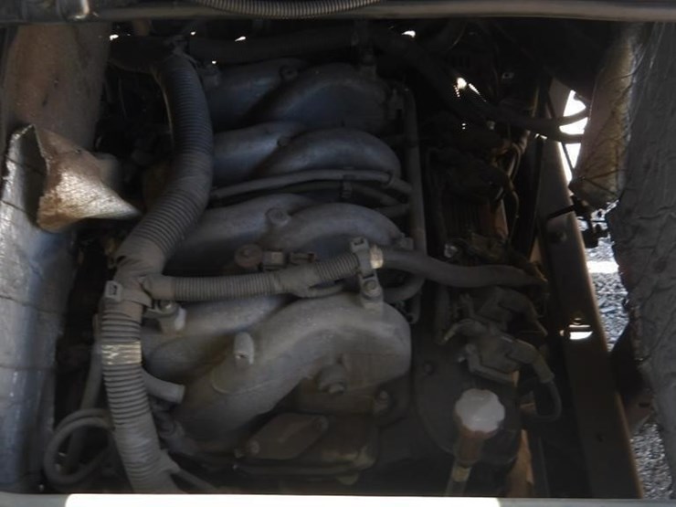 2002-workhorse-w62-image-9
