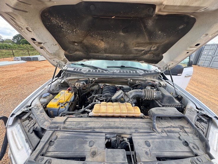 2020-ford-f150-xlt-image-17