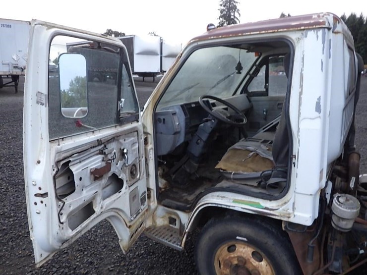 1994-isuzu-npr-image-26