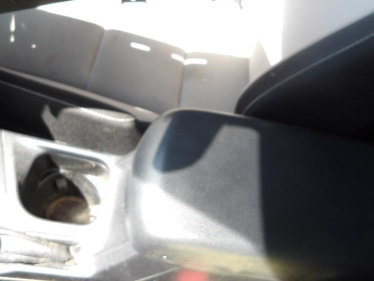 2017-toyota-rav4-xle-image-22