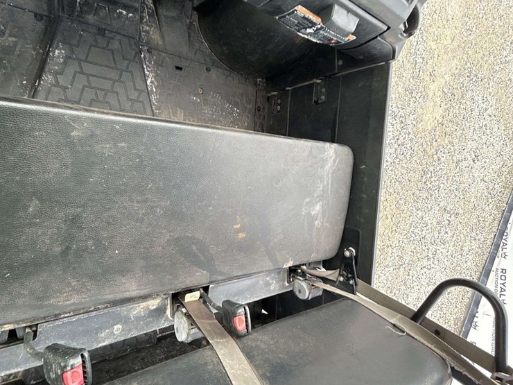 2021-kawasaki-mule-4x4-4-person-diesel-utility-cart-image-18