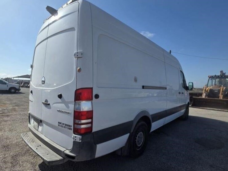 2016-freightliner-sprinter-wdype8cd2gp249841-image-3