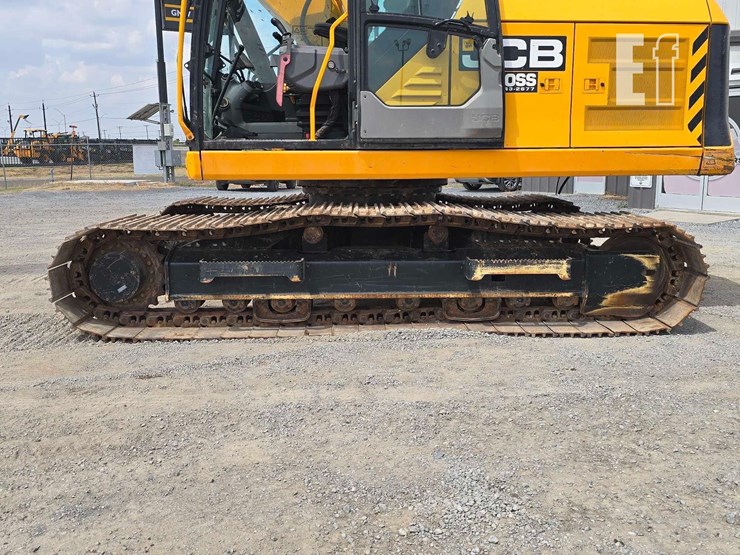 2023-jcb-220x-lc-image-26
