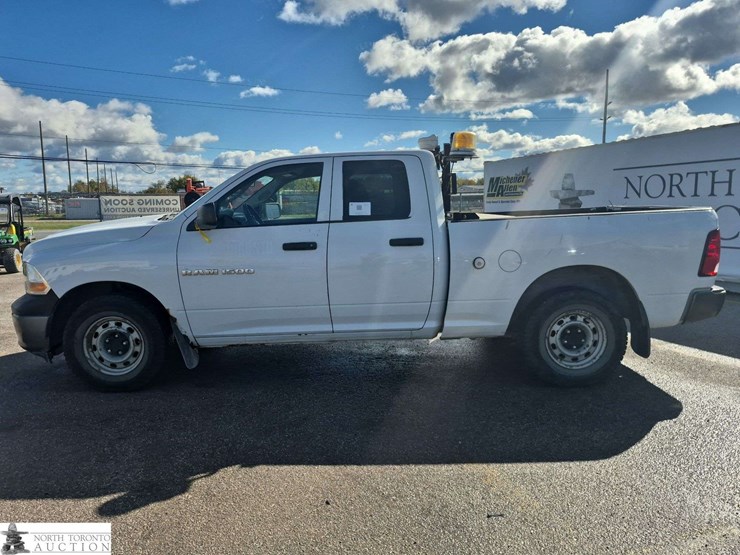 2011-dodge-1500-image-8