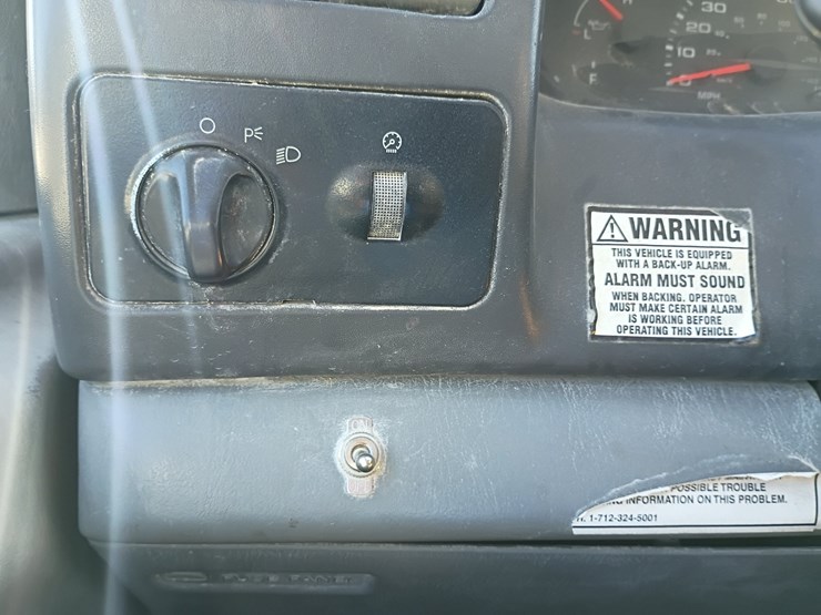 2003-ford-f550-image-52