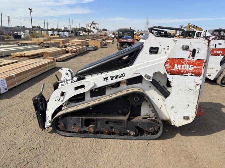 2018-bobcat-mt85-image-5