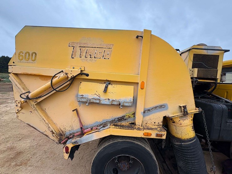 1989-tymco-600-image-27