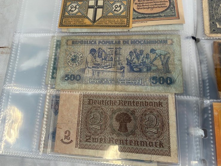 #40310-•-foreign-currency-bank-notes-image-151