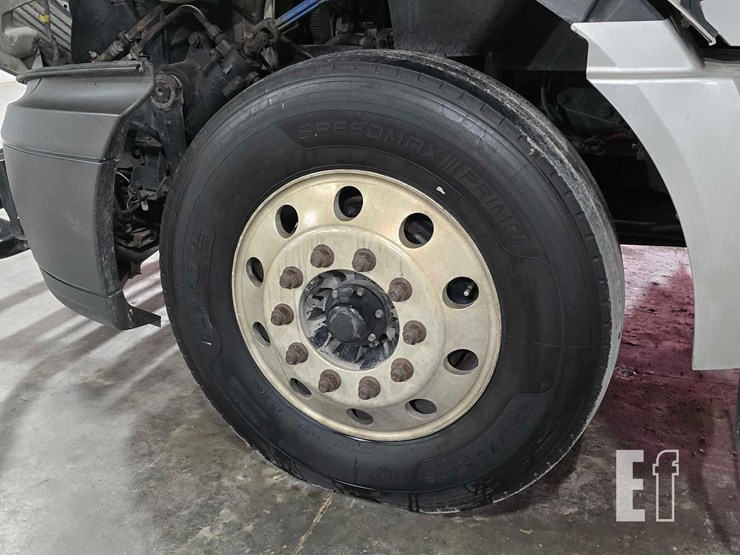 2013-international-prostar-image-27
