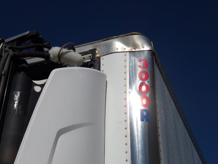 2014-utility-3000r-image-2