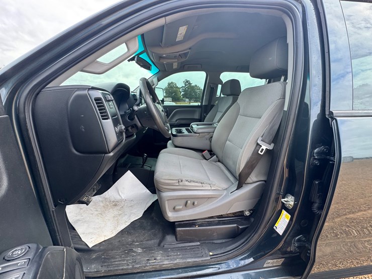 2019-chevrolet-2500-image-12