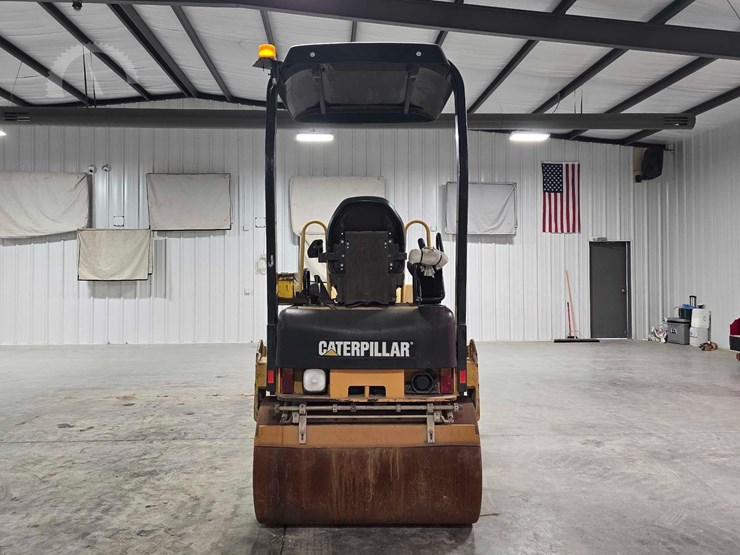 caterpillar-cb24b-image-8