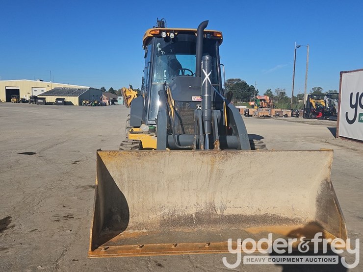 2018-deere-410l-image-9
