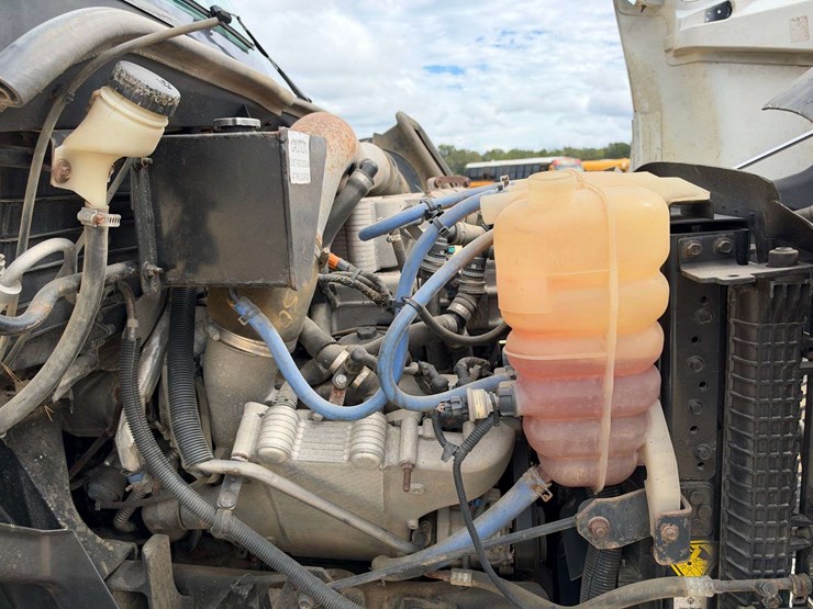 2010-international-transtar-8600-image-8