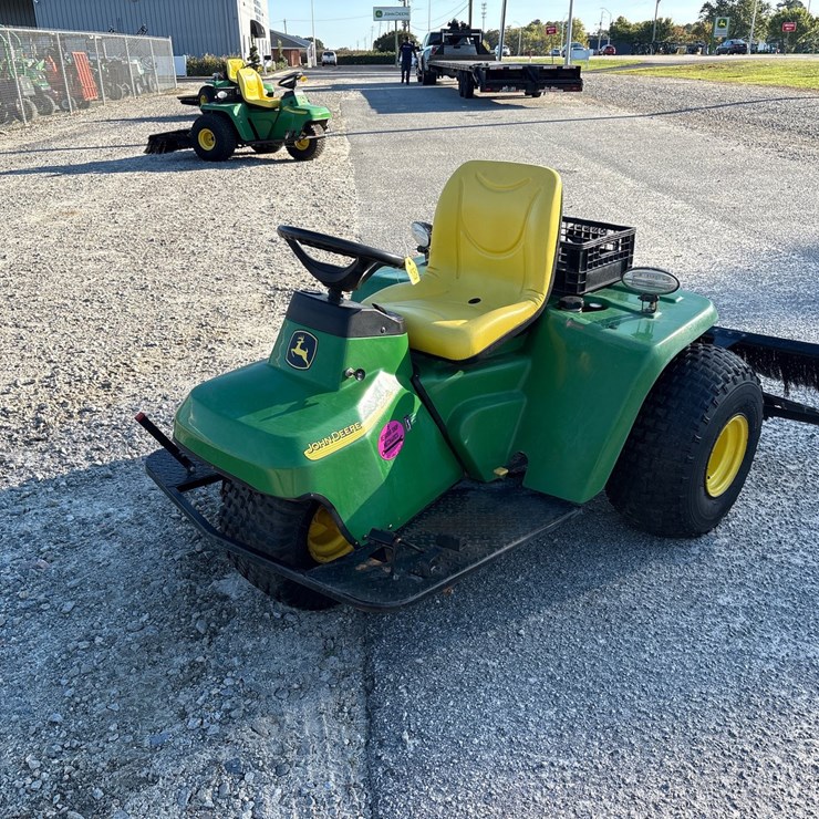 JOHN DEERE 2018