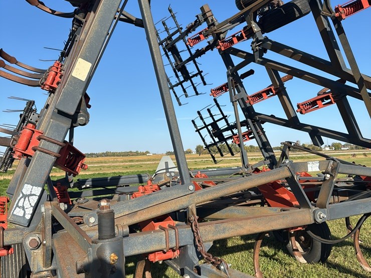 35'-flex-coil-chisel-plow,-floating-hitch,-very-good-harrows-image-25