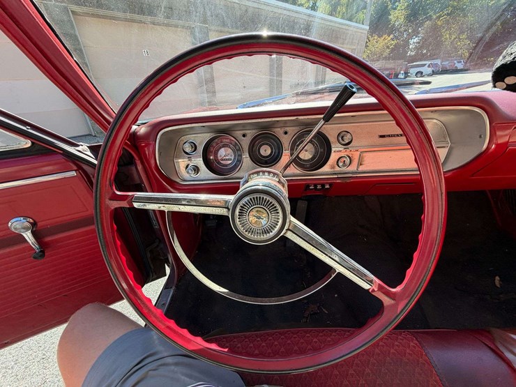1965-chevrolet-chevelle-300-deluxe-4-door-sedan-(33,434-miles)-image-10