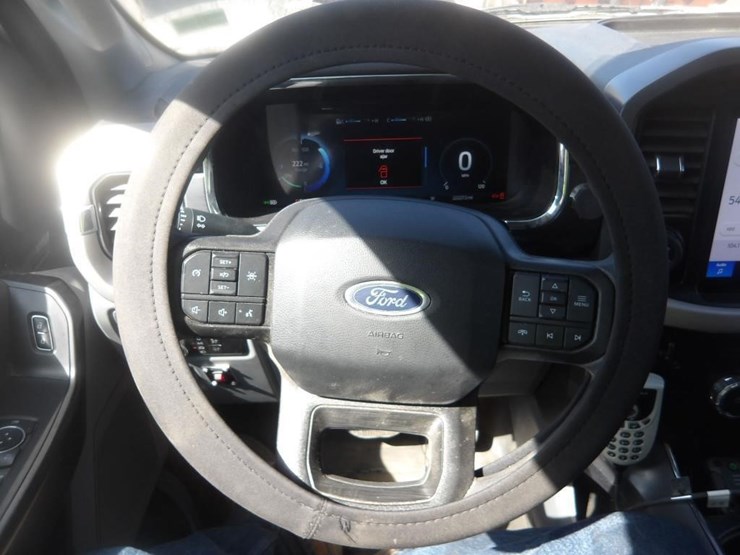 2023-ford-f150-image-15