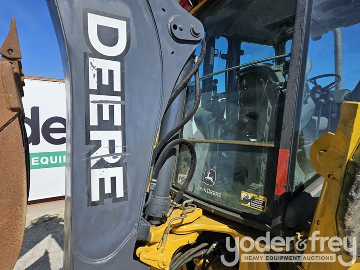 2013-deere-310k-image-31