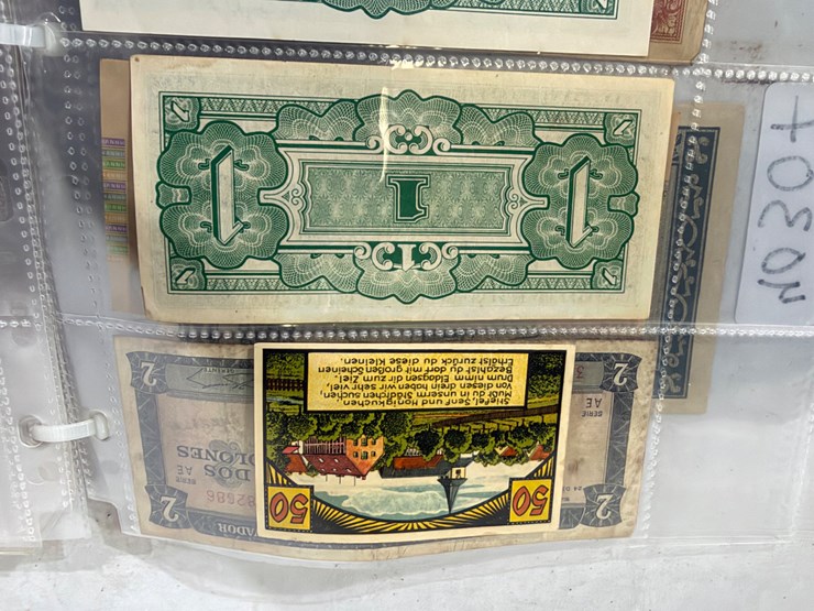 #40307-•-foreign-currency-bank-notes-image-13